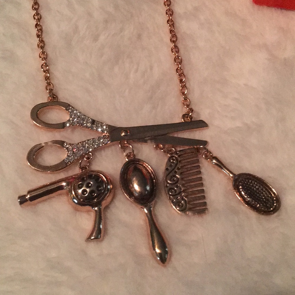 Accessories - Picture 4 of 5